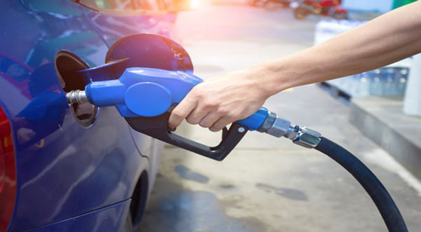 Benzina albastra - combustibilul care va prelungi durata de viata a masinilor noi si vechi
