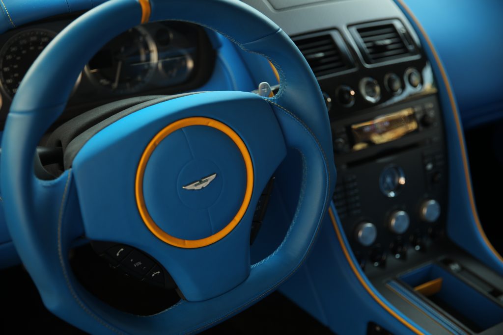 Aston Martin N400 V8 Vantage